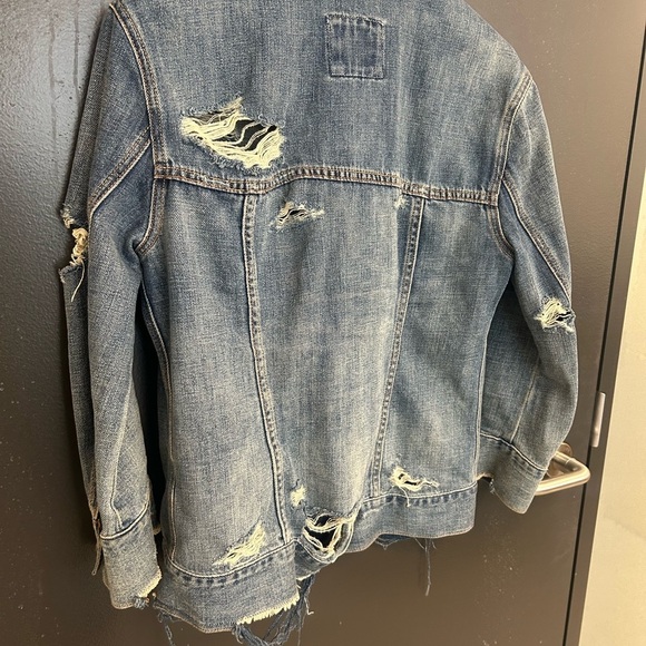 Abercrombie & Fitch S oversized Distressed trucker Denim Jacket excellent condit - Picture 9 of 14